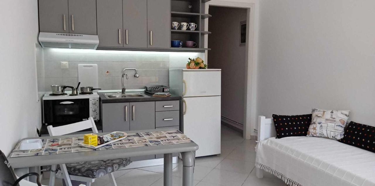 Andros Lighthouse Apartments Mesaria  Esterno foto