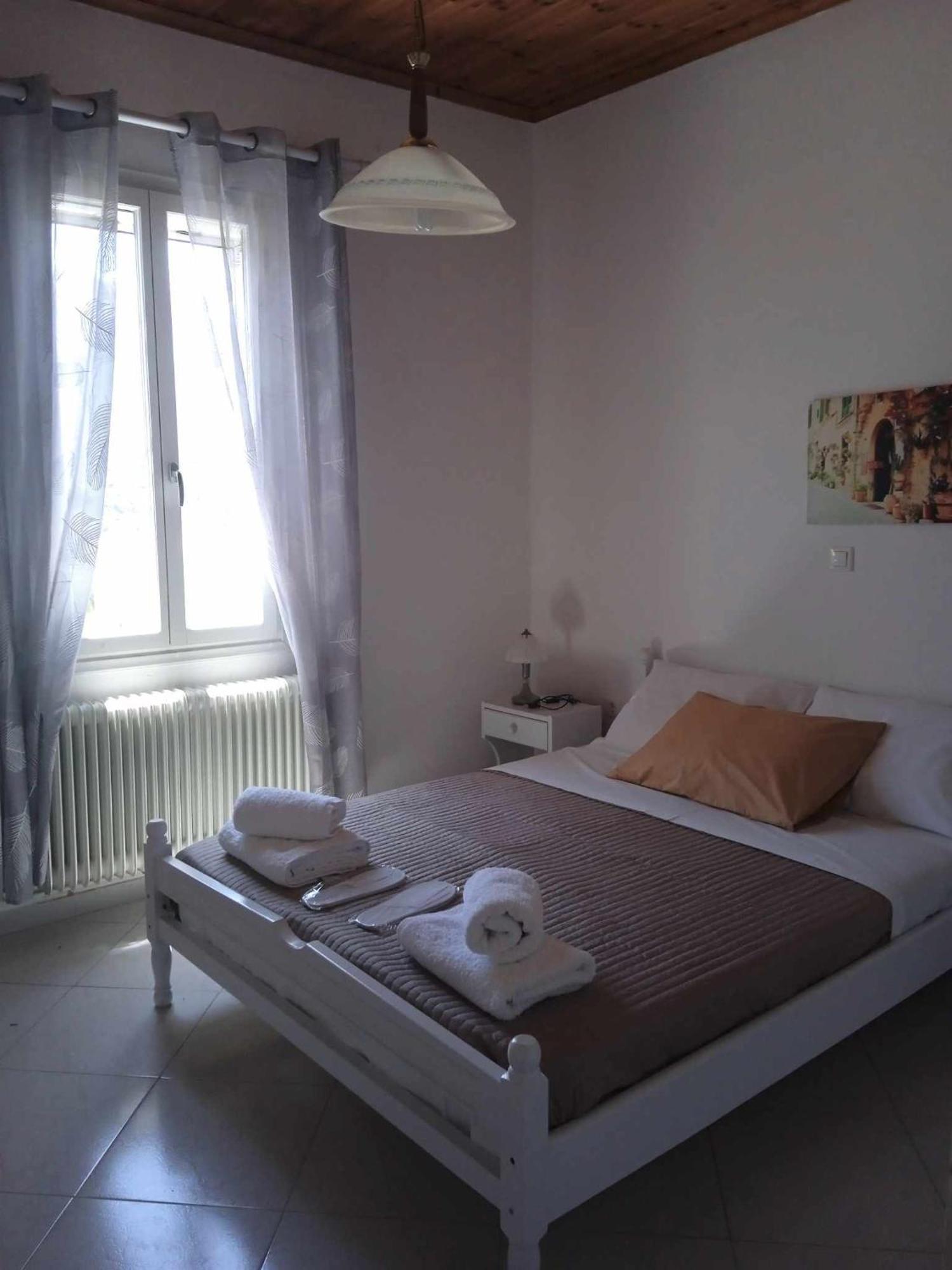 Andros Lighthouse Apartments Mesaria  Esterno foto